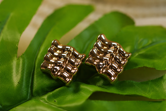 Wavy Studs