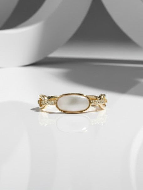 Auric Link Ring