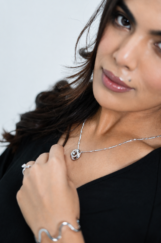 TwirlGlow Pendant Set
