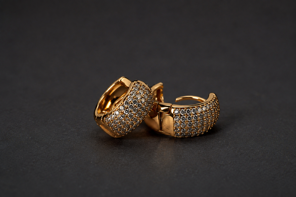 Twinkle Hug Earrings