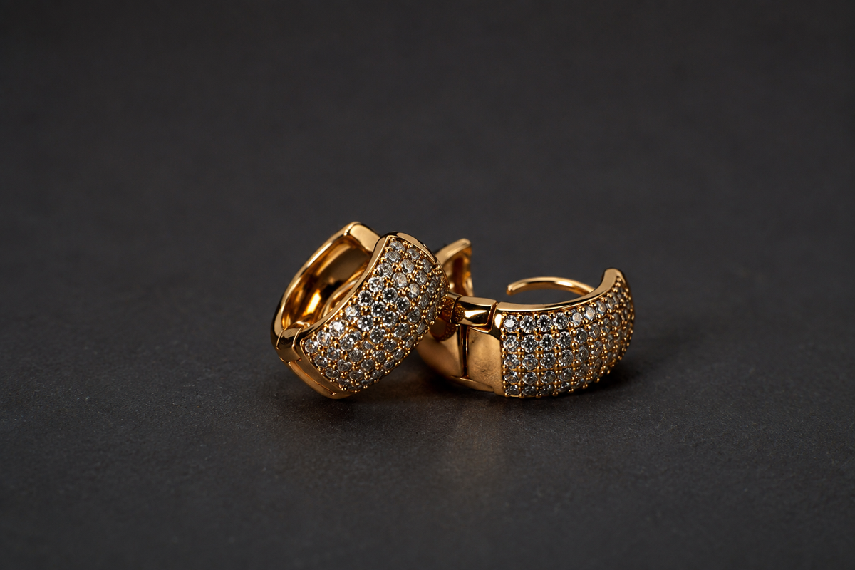 Twinkle Hug Earrings