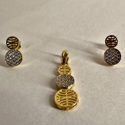 Golden Web Charm Pendant Set