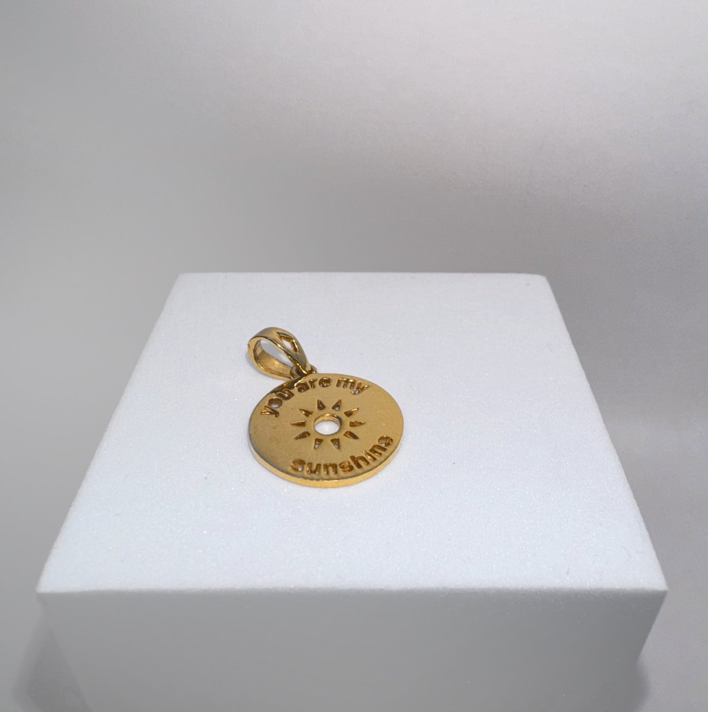 Sol Amor Pendant (without chain)