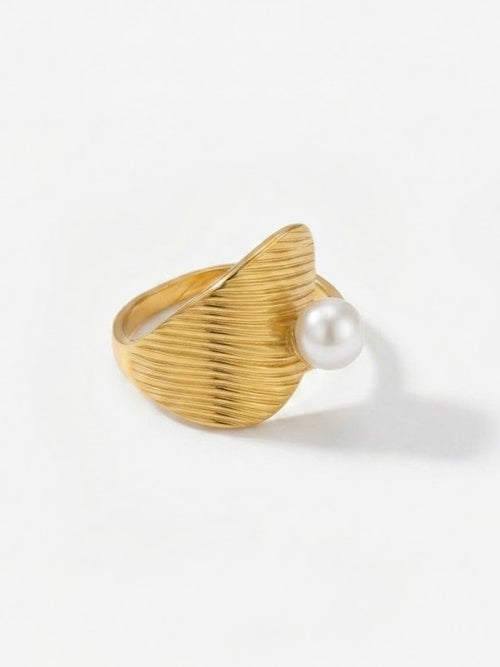 Petal Tide Ring