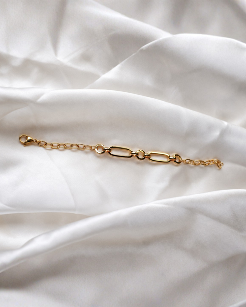 Loop Lace Bracelet
