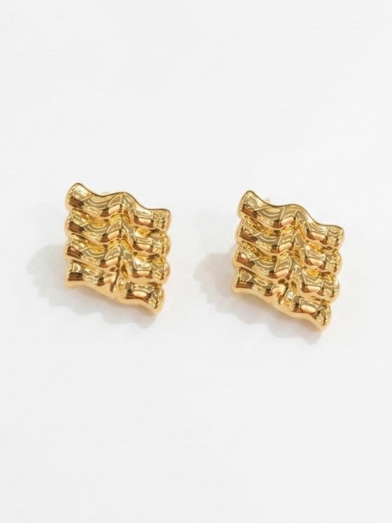 Wavy Studs