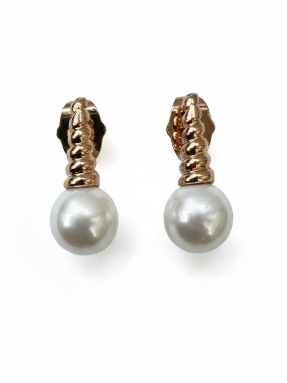 Conelle Earrings
